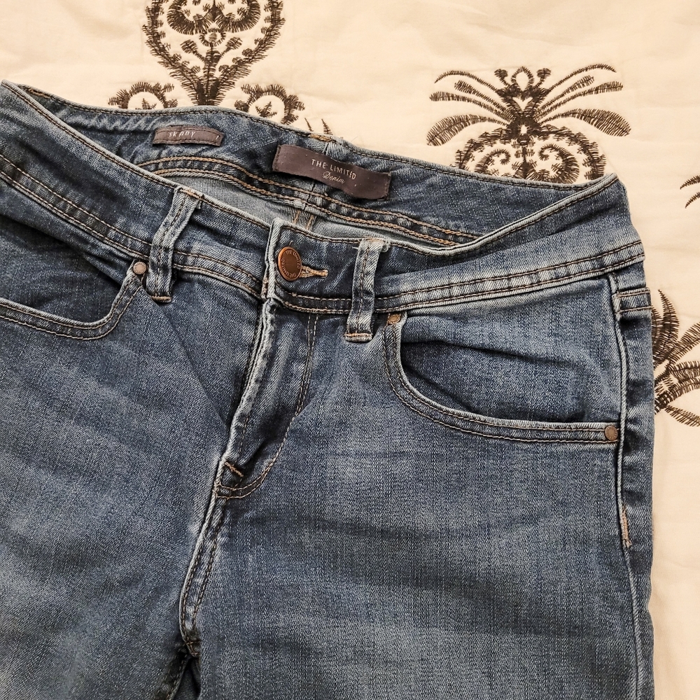 Women's ankle-length distressed jeans - Picture 2 of 4